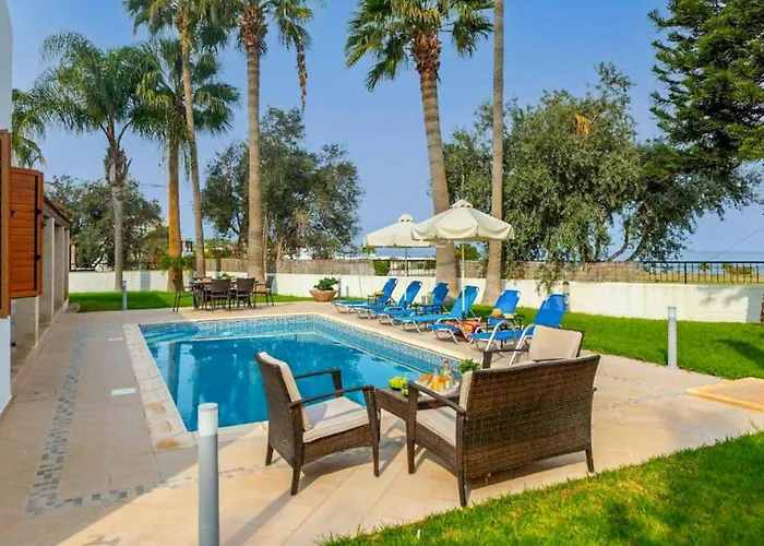 וילה Fostira Polis