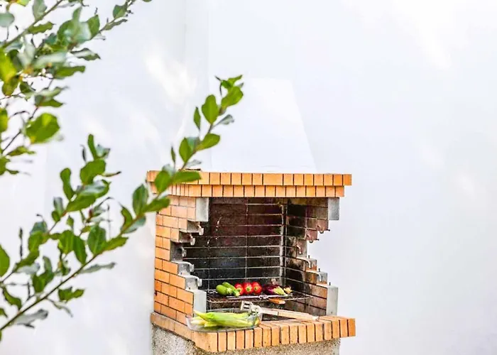 Fostira וילה Polis